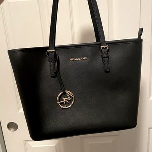 Michael Kors Jet Set Travel Tote